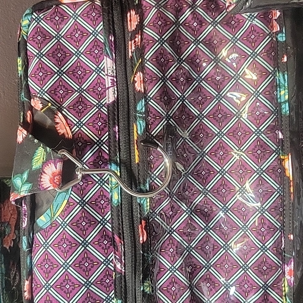 Large Vera Bradley Hanging Organizer Bag - Picture 3 of 7